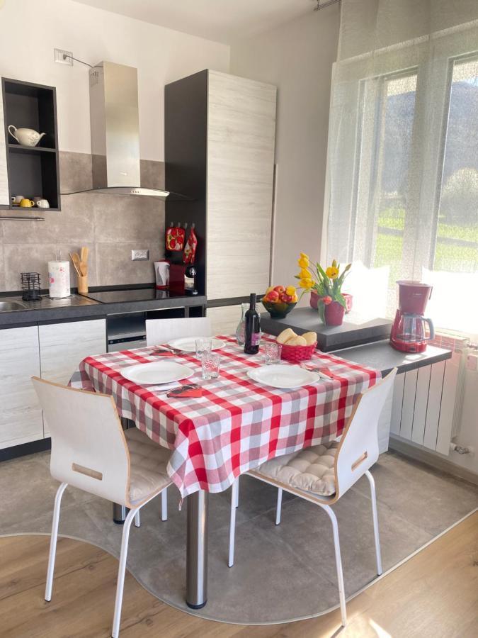 Il Giardino Dei Ciliegi Appartement Colico Buitenkant foto